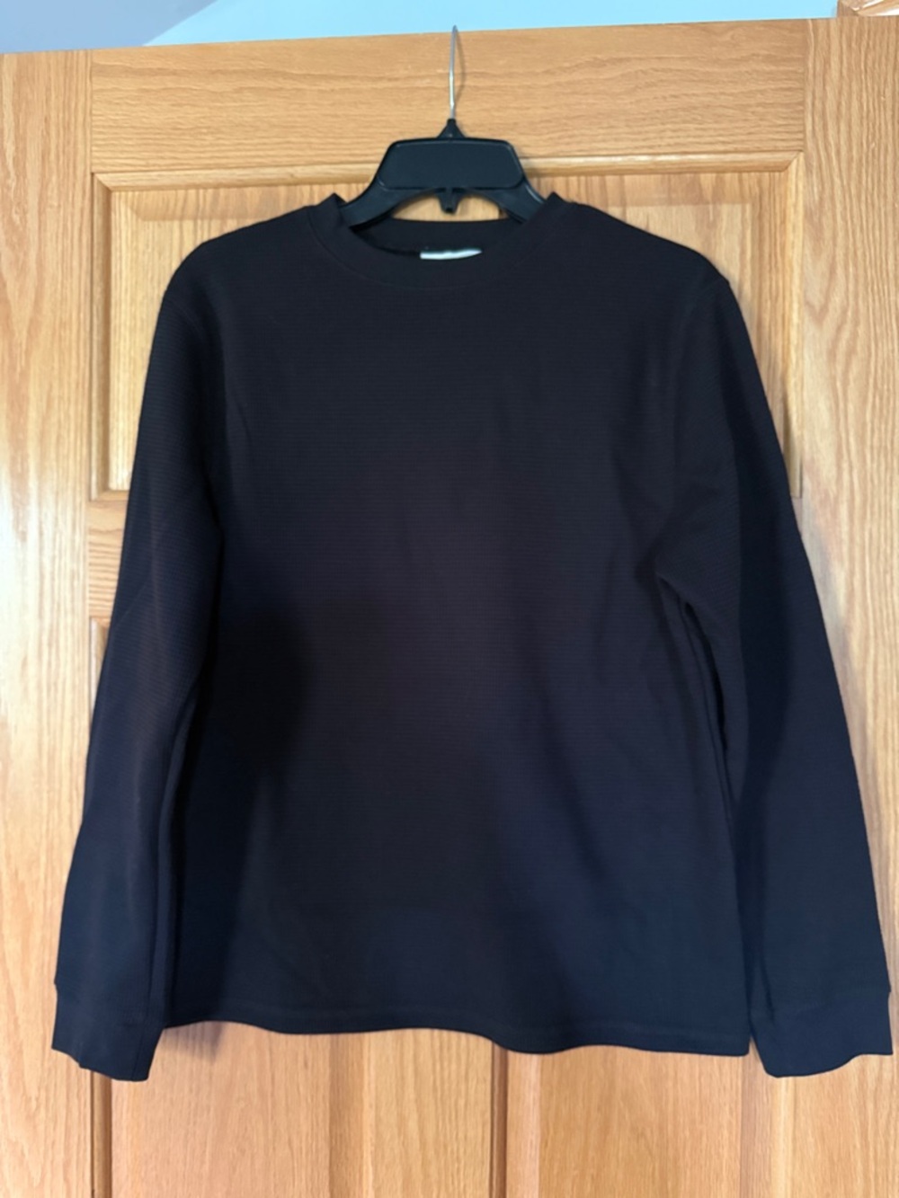 Men's Long-Sleeve Crewneck Shirt - Black